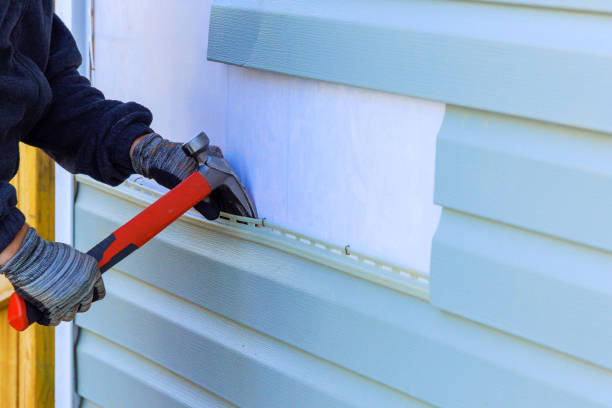 Reliable Storm Damage Siding Repair contractor in Metamora, IL by Squared Siding