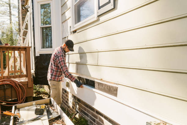 Top rated local Storm Damage Siding Repair specialists in Metamora, IL